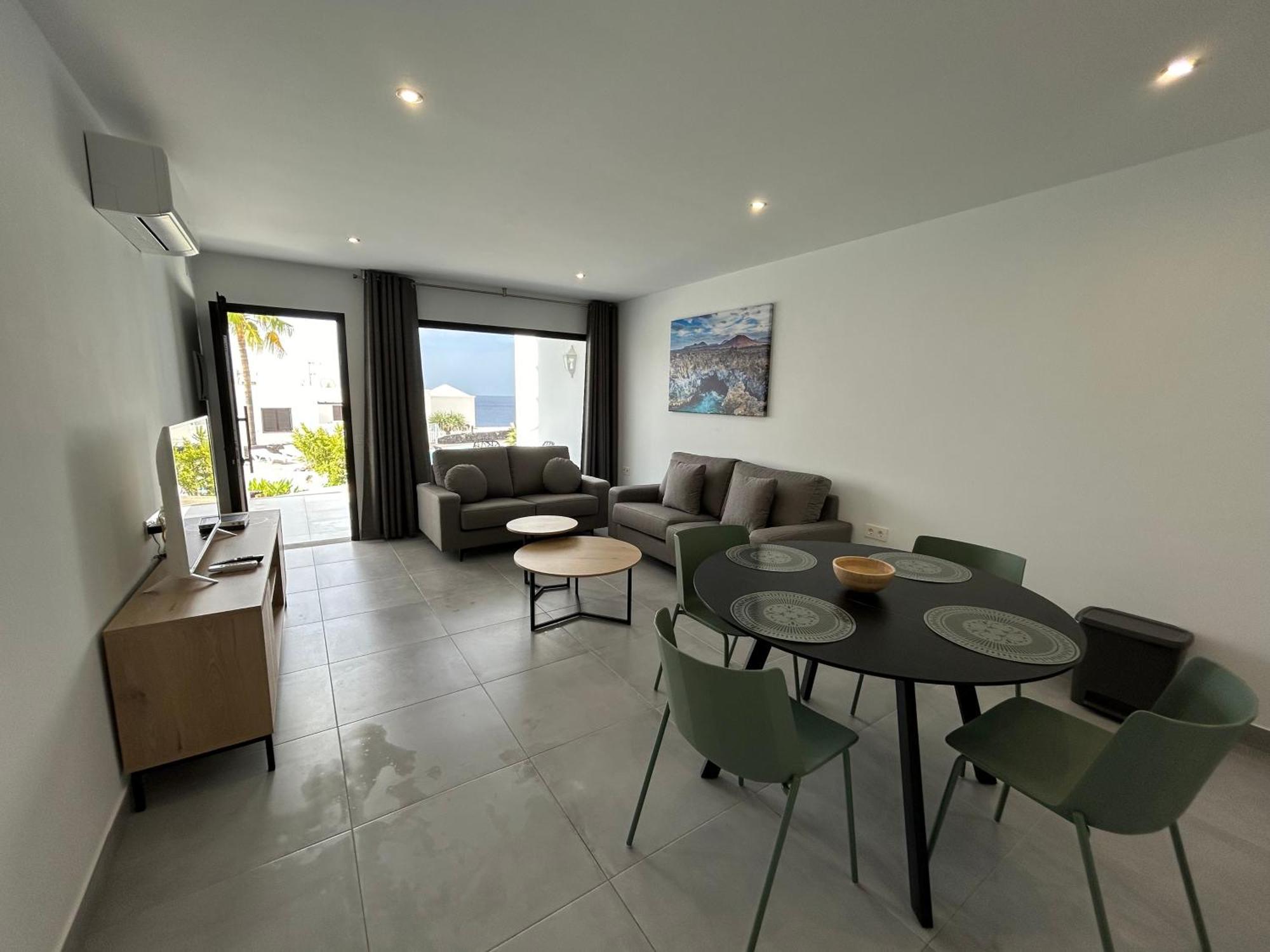 Stunning 2 Bedroom Seafront Apartment プエルト・デル・カルメン エクステリア 写真